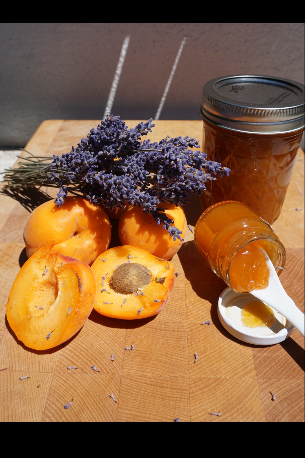 Aprikosenmarmelade Mit Lavendel — Rezepte Suchen